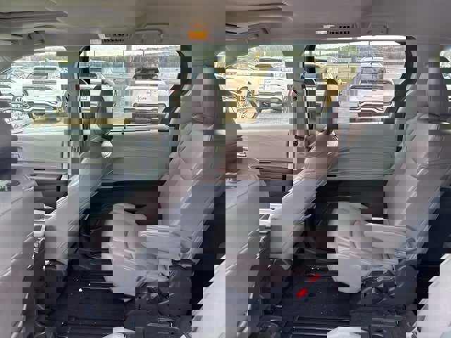 Used 2024 Toyota Sienna XLE image 15