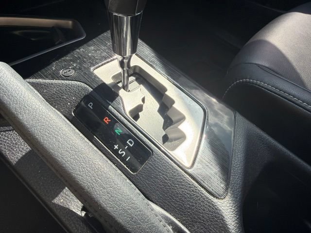 Used 2018 Toyota RAV4 Limited AWD/4WD image 36