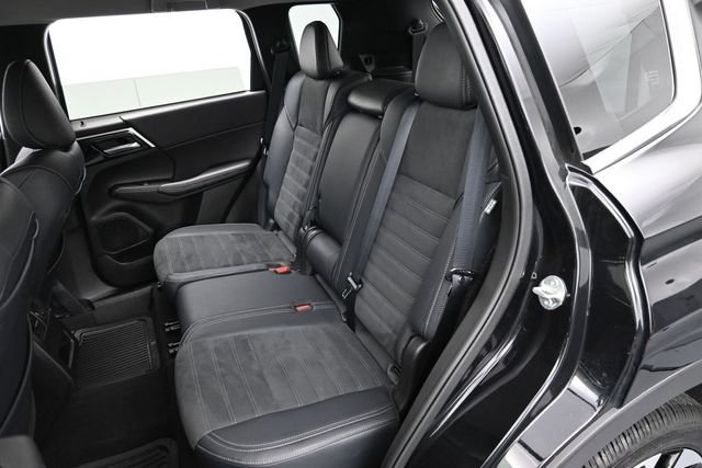 Used 2024 Mitsubishi Outlander SE AWD/4WD image 30