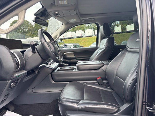 Certified 2025 Ford Expedition Platinum AWD/4WD image 21