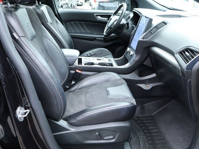 Certified 2022 Ford Edge ST w/ Equipment Group 401A AWD/4WD image 26
