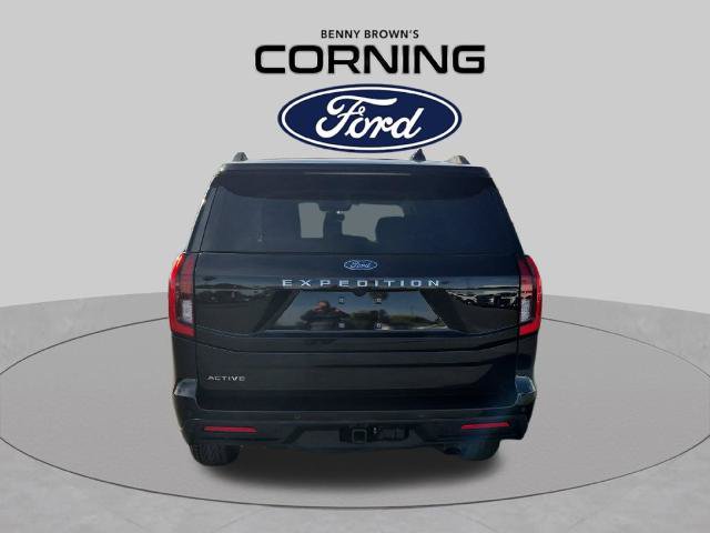 Certified 2025 Ford Expedition Active AWD/4WD image 4