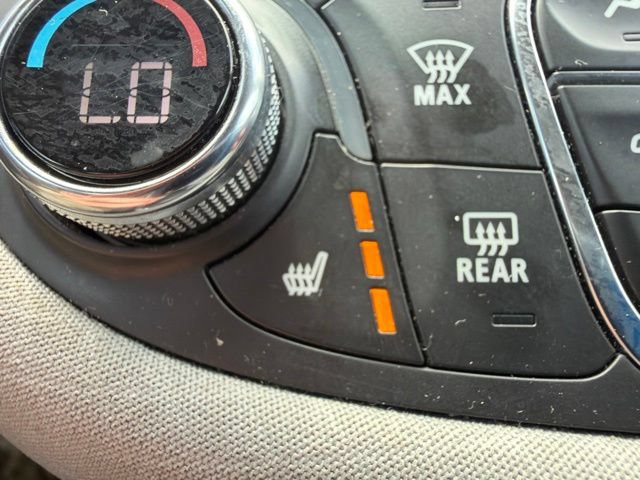 Used 2023 Chevrolet Malibu LT FWD image 28