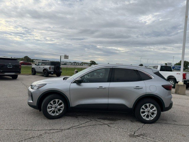 Certified 2024 Ford Escape Active AWD/4WD image 5