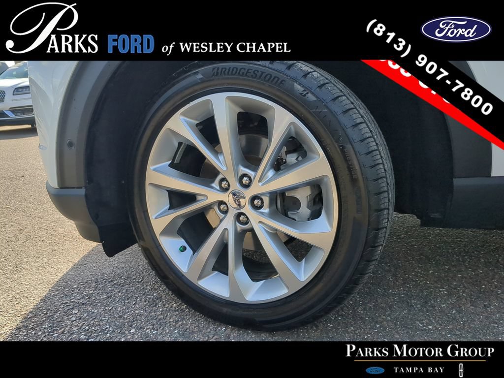Certified 2022 Ford Explorer Platinum w/ Equipment Group 601A AWD/4WD image 35