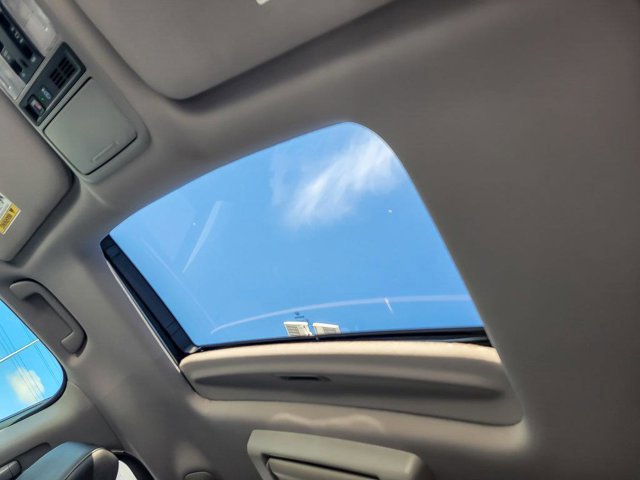 Used 2023 Honda Odyssey Touring image 14