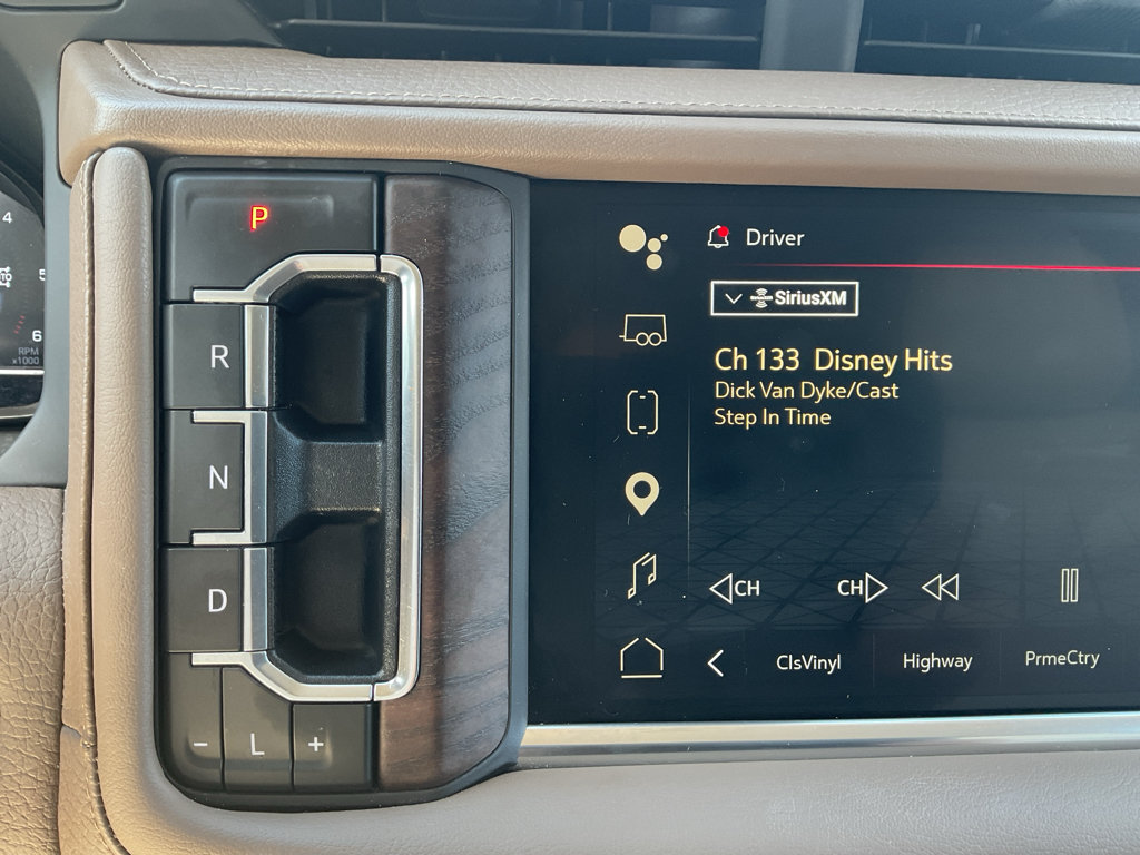 Used 2024 GMC Yukon Denali AWD/4WD image 17