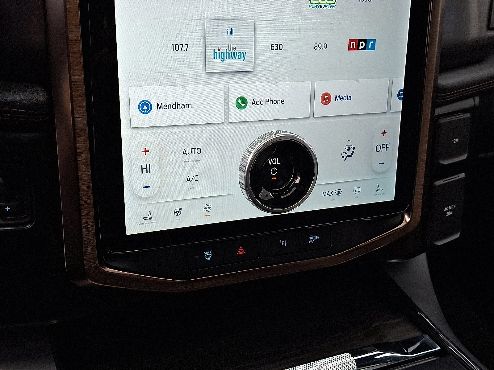 Certified 2024 Ford F150 Lightning Lariat w/ Max Trailer Tow Package image 17