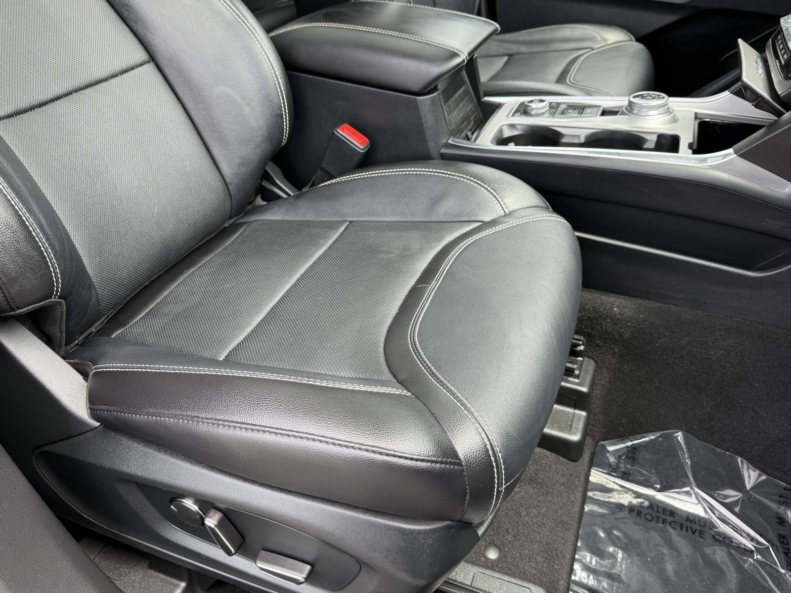 Certified 2020 Ford Explorer ST AWD/4WD image 28