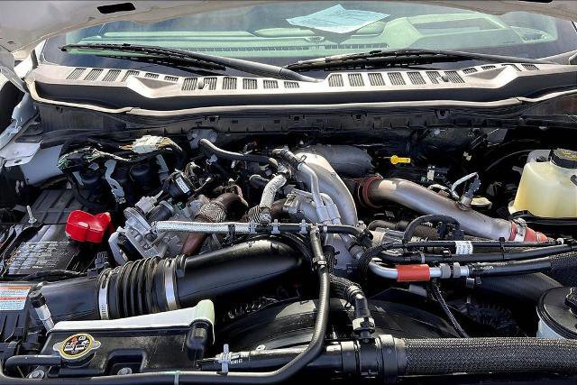 Certified 2024 Ford F350 Platinum w/ Tremor Off-Road Package AWD/4WD image 31