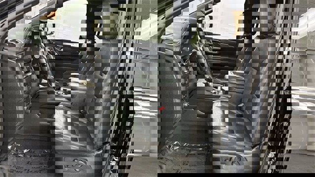 Used 2023 Chevrolet Tahoe LT image 3