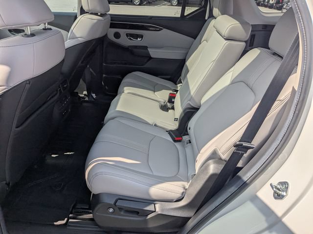Used 2024 Honda Pilot Touring image 25