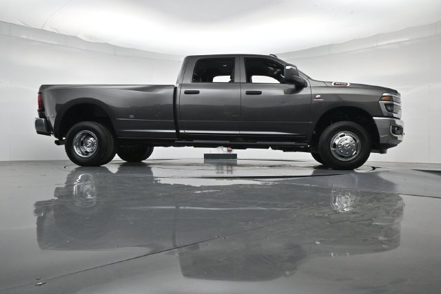 Used 2026 RAM 3500 Tradesman AWD/4WD image 29