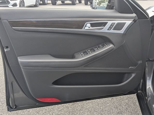Used 2017 Genesis G80 3.8 w/ Option Group 02 RWD image 9