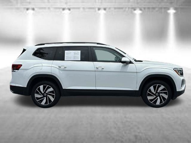 Used 2025 Volkswagen Atlas SE FWD image 4