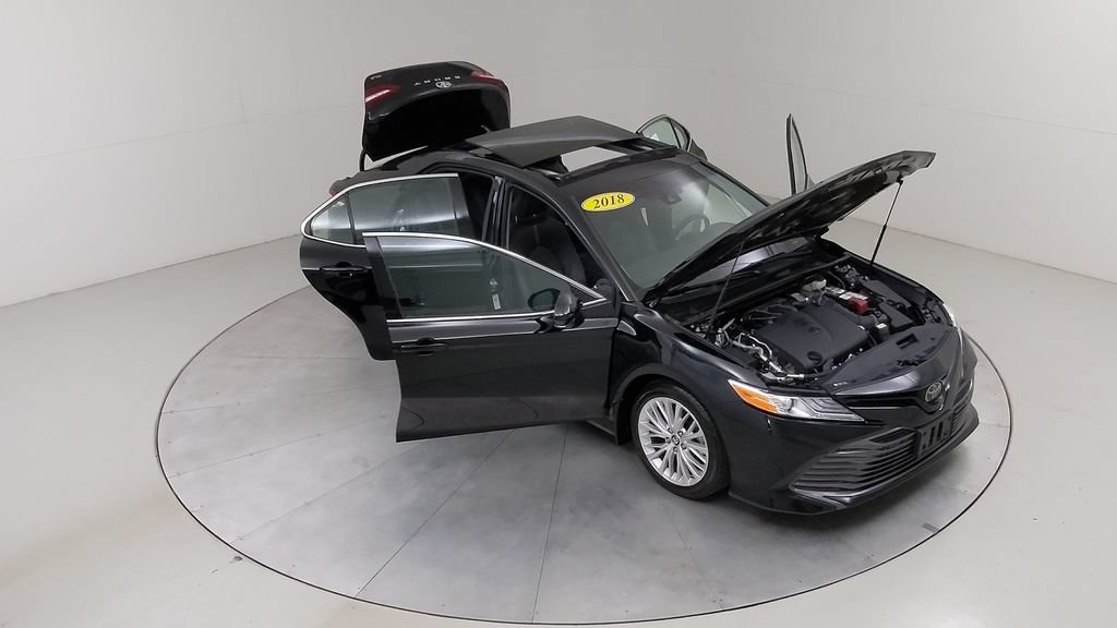 Used 2018 Toyota Camry XLE FWD image 46