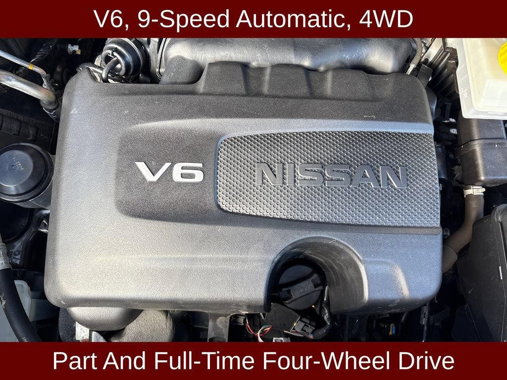 Used 2023 Nissan Pathfinder SL AWD/4WD image 3