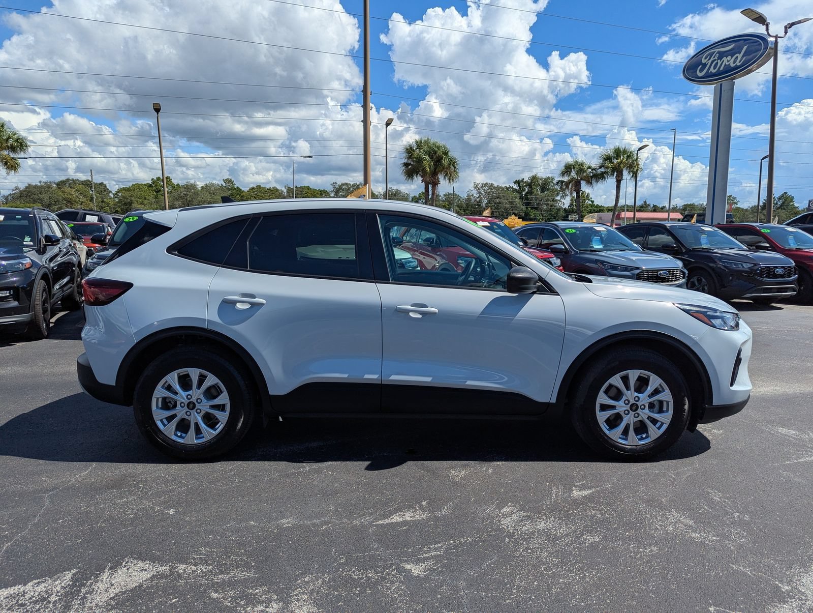 Certified 2025 Ford Escape Active FWD image 10