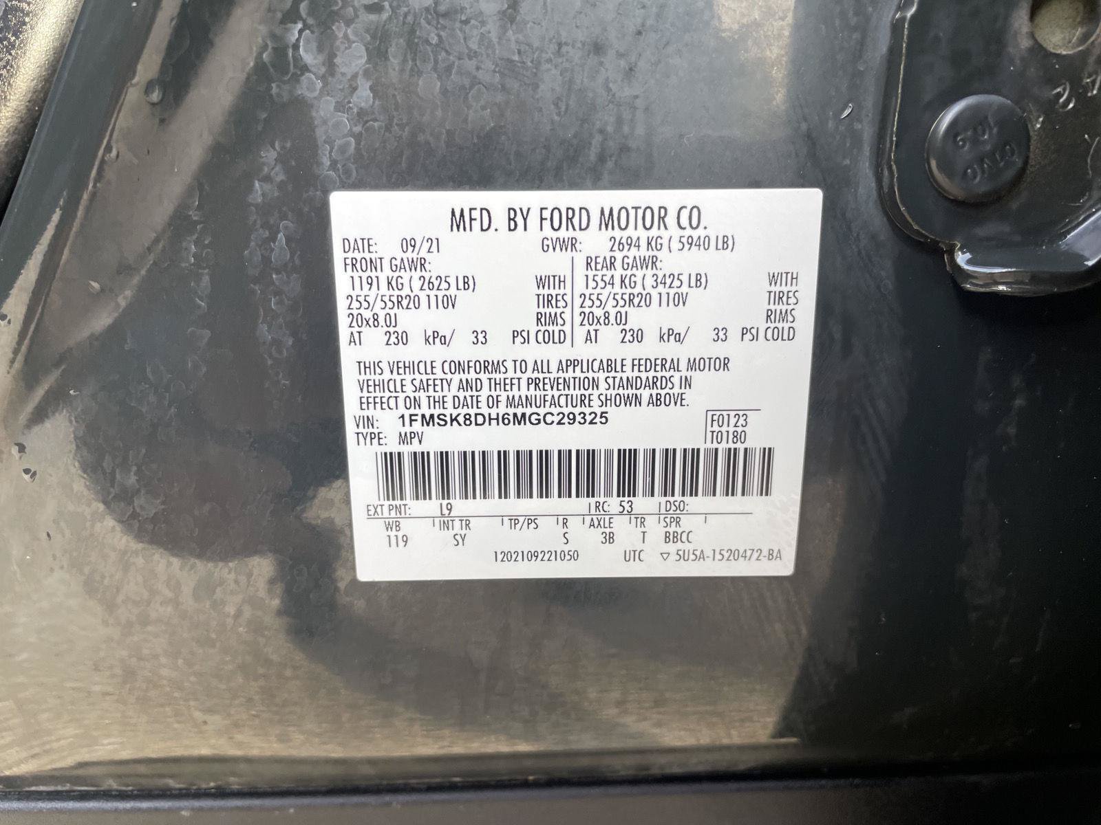 Certified 2021 Ford Explorer XLT w/ Equipment Group 202A AWD/4WD image 34
