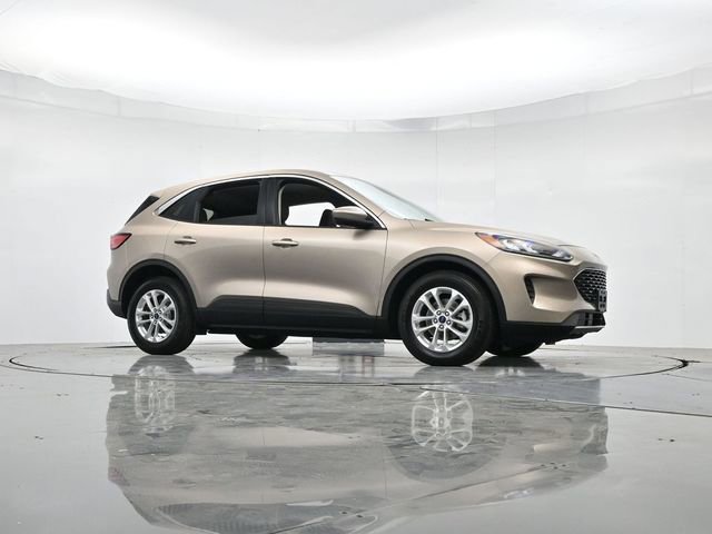 Certified 2021 Ford Escape SE image 32