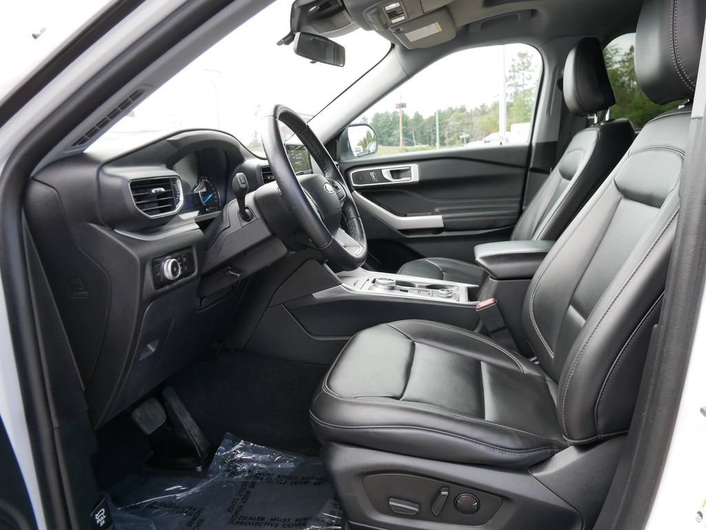 Certified 2023 Ford Explorer XLT AWD/4WD image 9