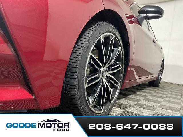 Used 2019 Toyota Avalon XSE image 27