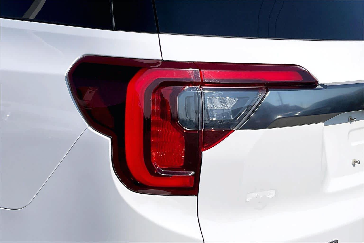 Used 2020 GMC Acadia AT4 w/ Trailering Package AWD/4WD image 25