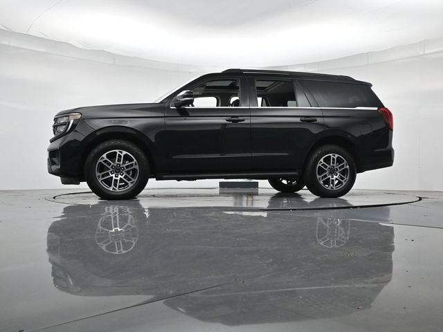 Certified 2025 Ford Expedition Active AWD/4WD image 57