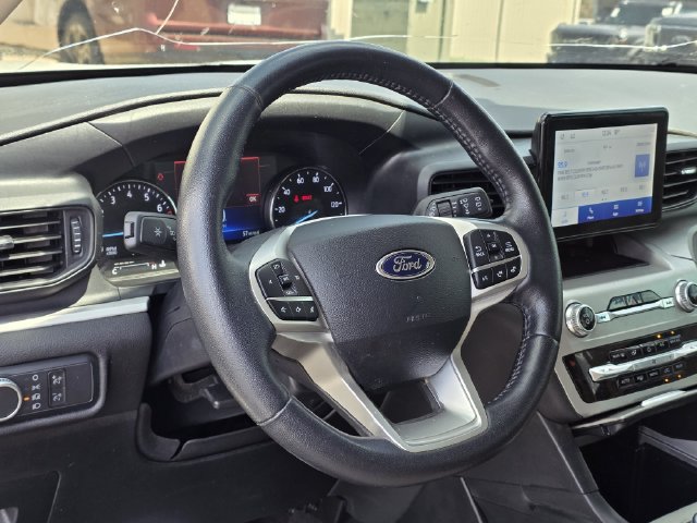 Certified 2022 Ford Explorer XLT RWD image 23