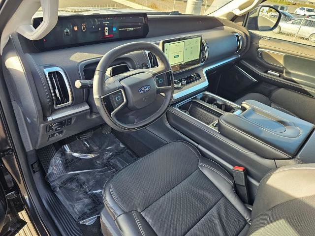 Certified 2025 Ford Expedition Max Platinum image 6