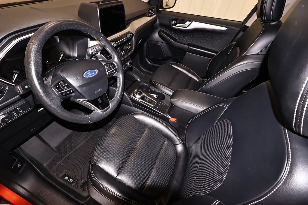 Certified 2020 Ford Escape SEL AWD/4WD image 33