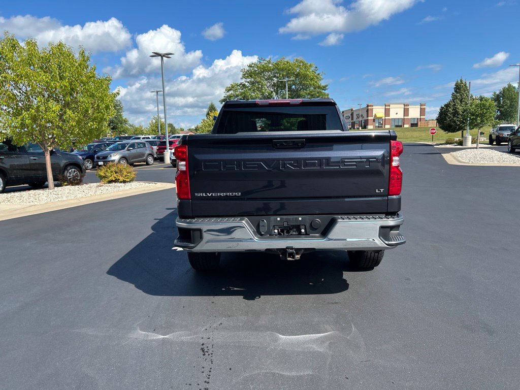Used 2023 Chevrolet Silverado 1500 LT AWD/4WD image 7