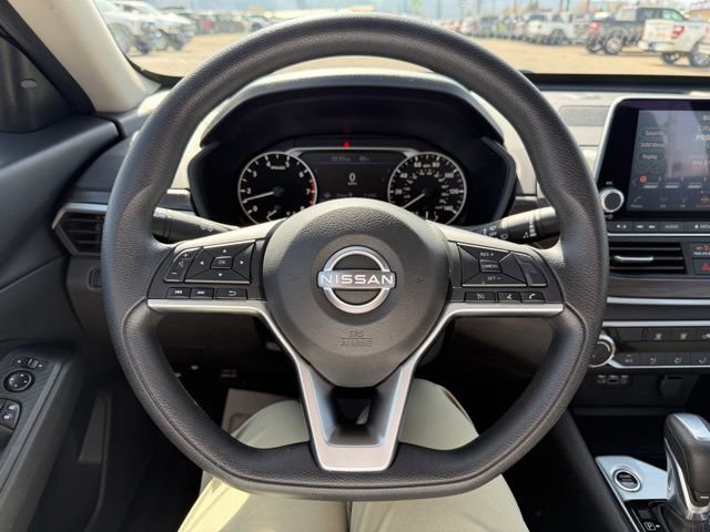 Used 2024 Nissan Altima 2.5 SV image 25
