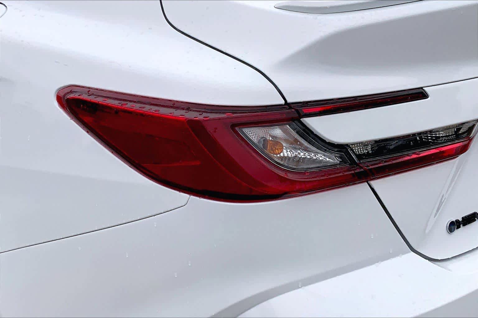 Used 2025 Toyota Camry SE w/ Convenience Package FWD image 29