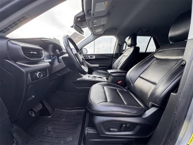 Certified 2023 Ford Explorer XLT w/ Equipment Group 202A image 14