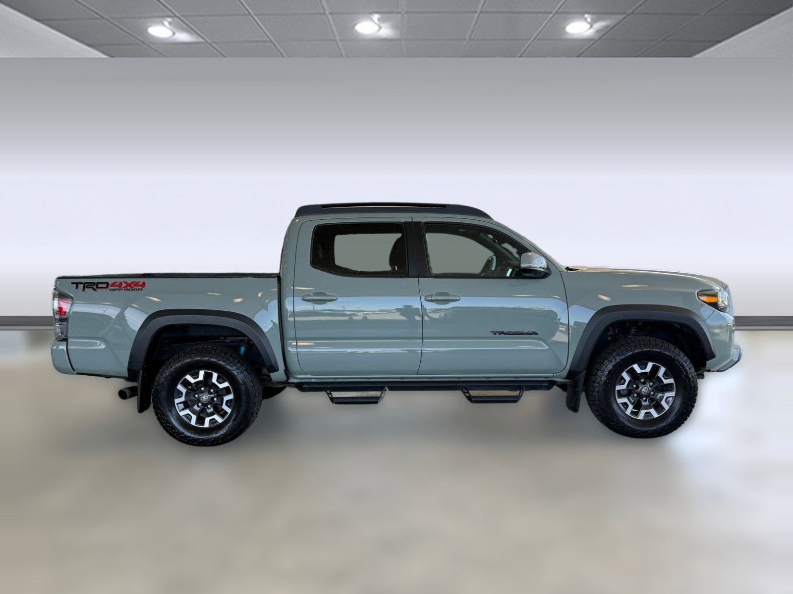 Used 2022 Toyota Tacoma TRD Off-Road w/ TRD Premium Off Road Package AWD/4WD image 8