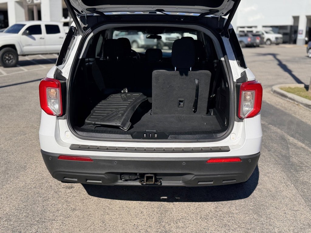 Certified 2021 Ford Explorer XLT w/ Class III Trailer Tow Package image 13