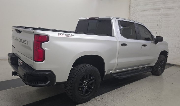 Used 2020 Chevrolet Silverado 1500 LT Trail Boss AWD/4WD image 3