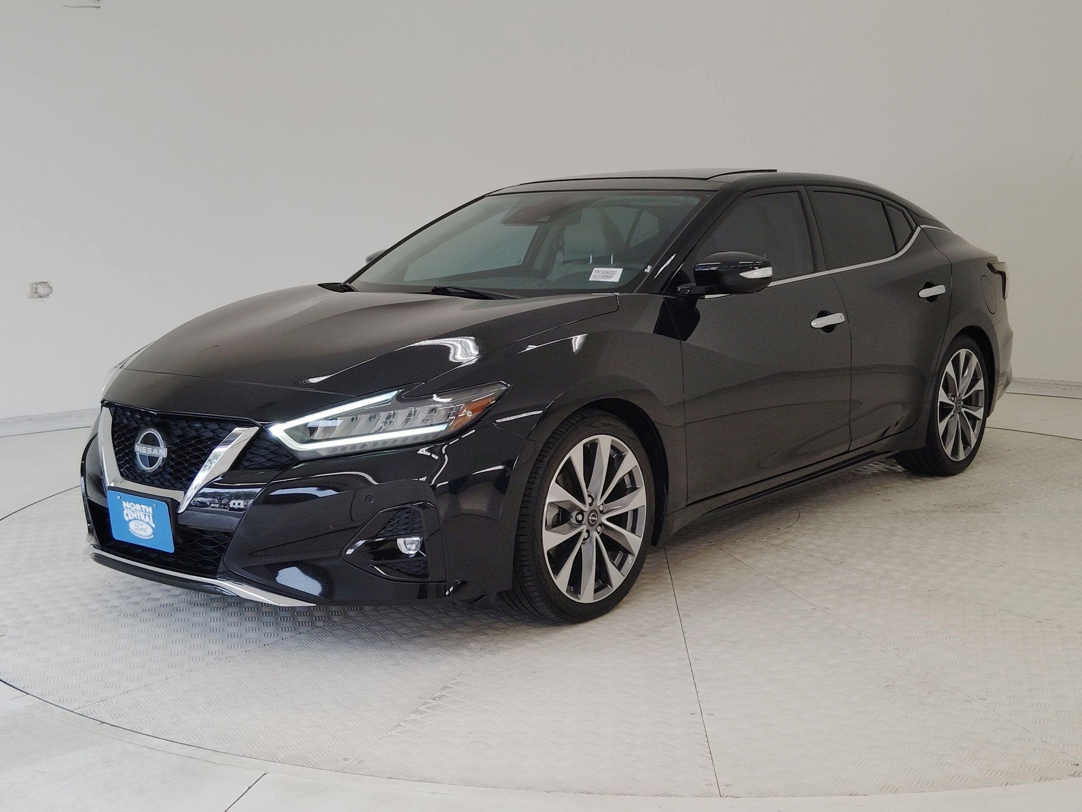 Used 2023 Nissan Maxima Platinum w/ Sport Mat Group image 2