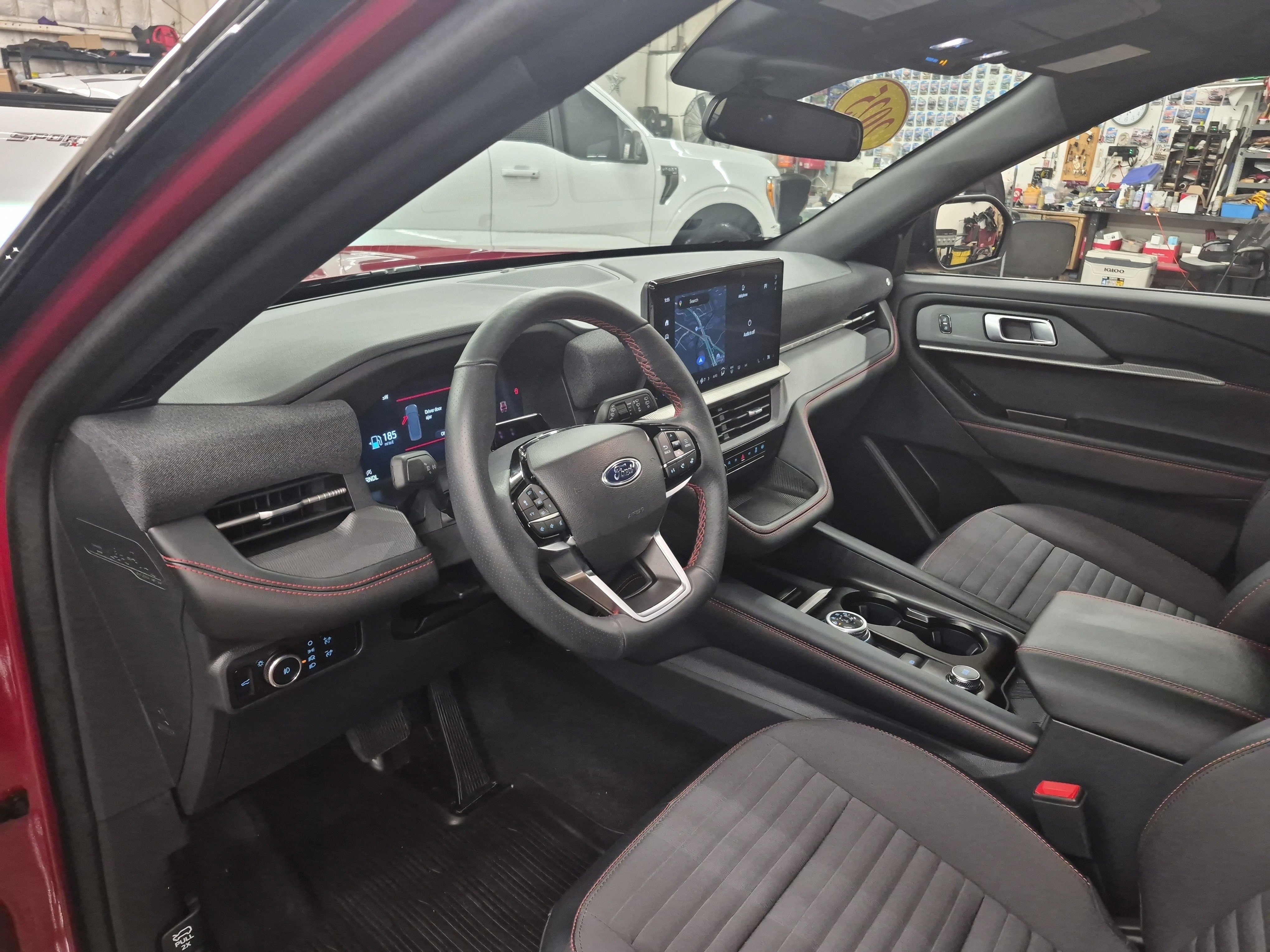 Certified 2025 Ford Explorer ST-Line image 13