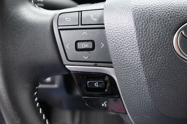Used 2025 Toyota Camry SE w/ Multimedia Upgrade Package FWD image 16