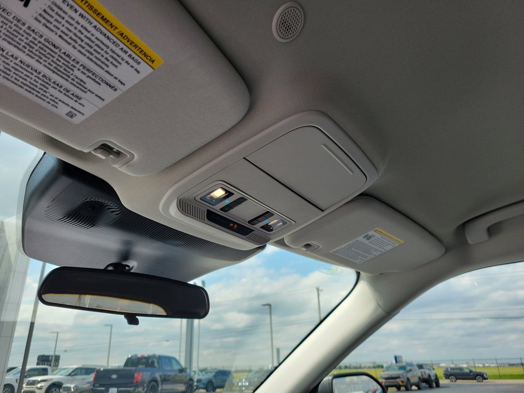 Certified 2025 Ford Explorer Active RWD image 30