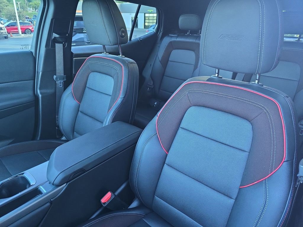 Used 2025 Chevrolet Equinox EV RS image 19