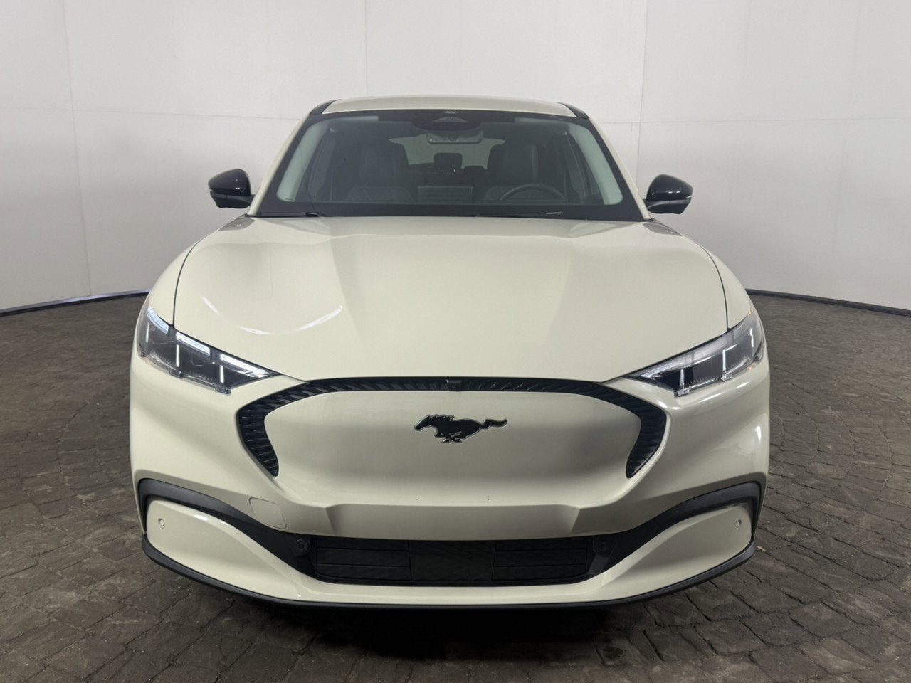 Certified 2025 Ford Mustang Mach-E Select w/ Comfort Package Lite image 2