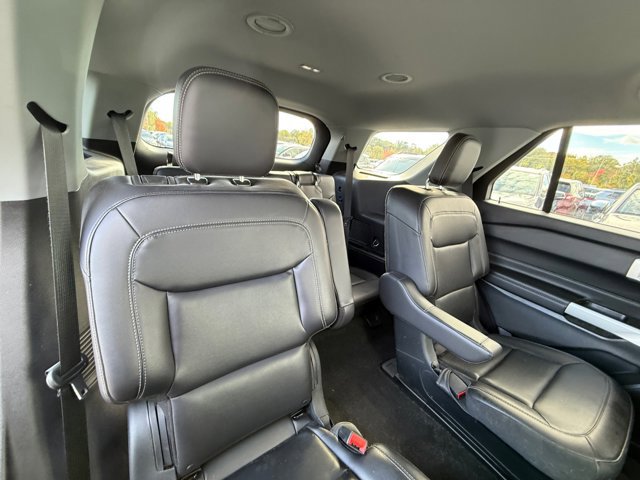 Certified 2022 Ford Explorer XLT w/ Equipment Group 202A image 16