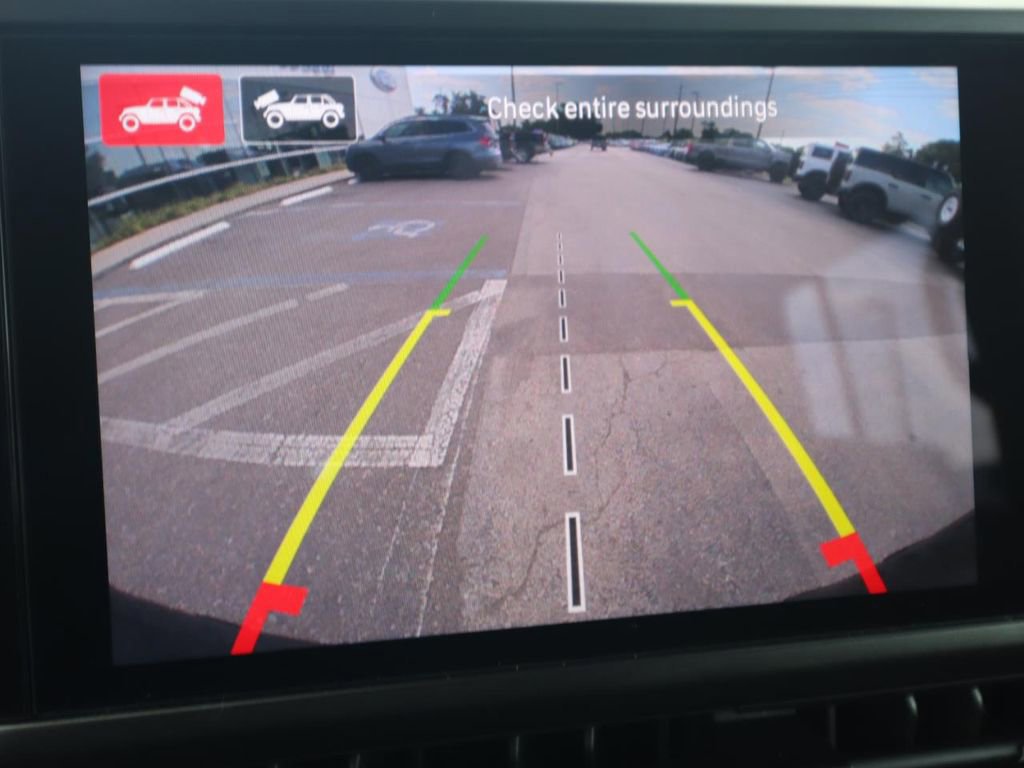 Used 2024 Jeep Wrangler Unlimited Rubicon image 11