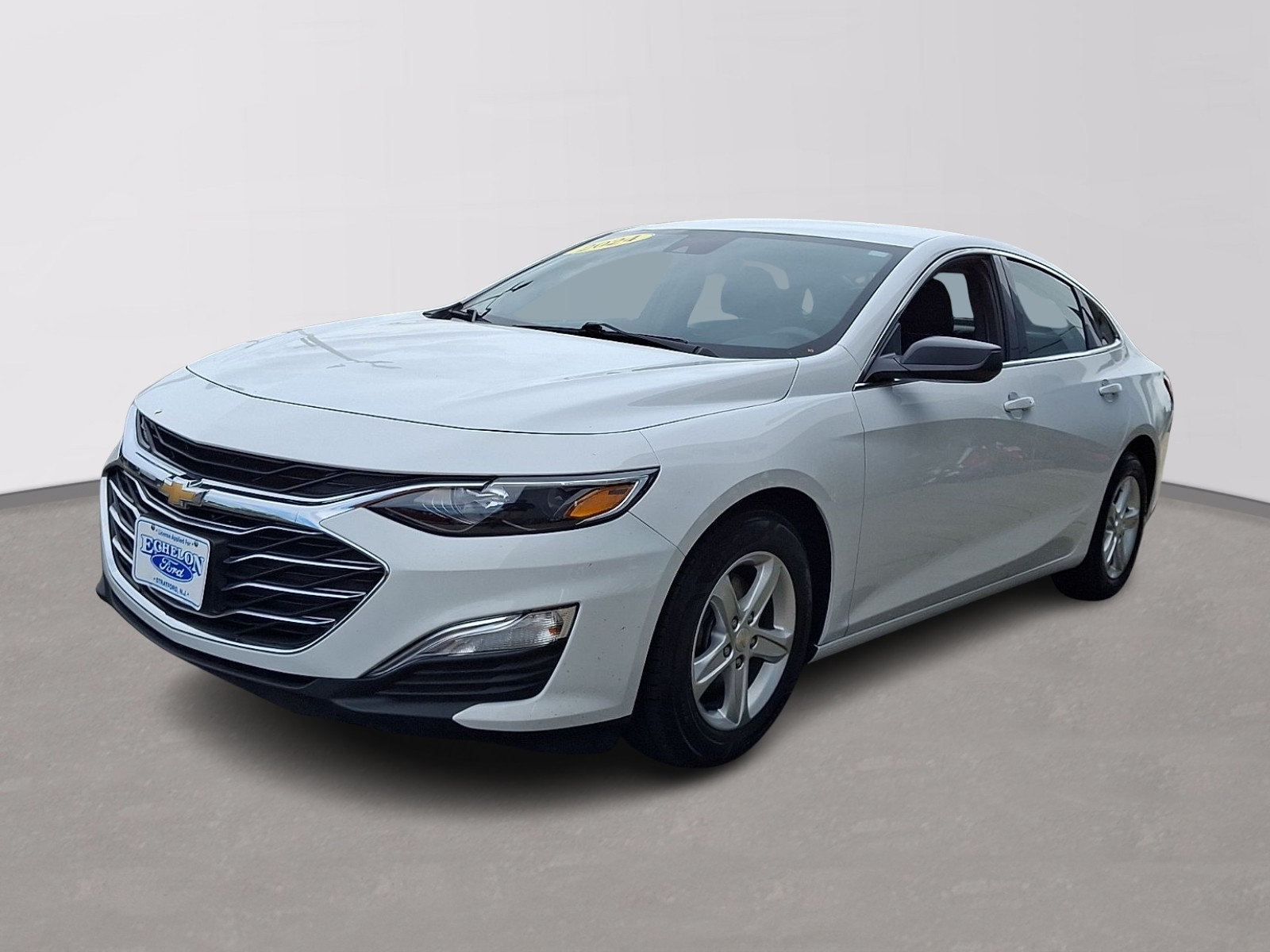Used 2024 Chevrolet Malibu LS FWD image 3