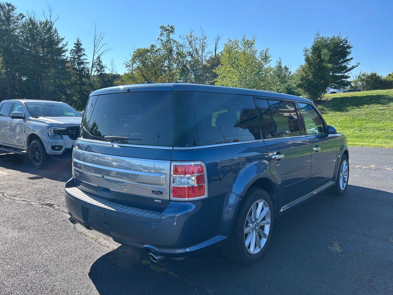 Certified 2019 Ford Flex Limited AWD/4WD image 5