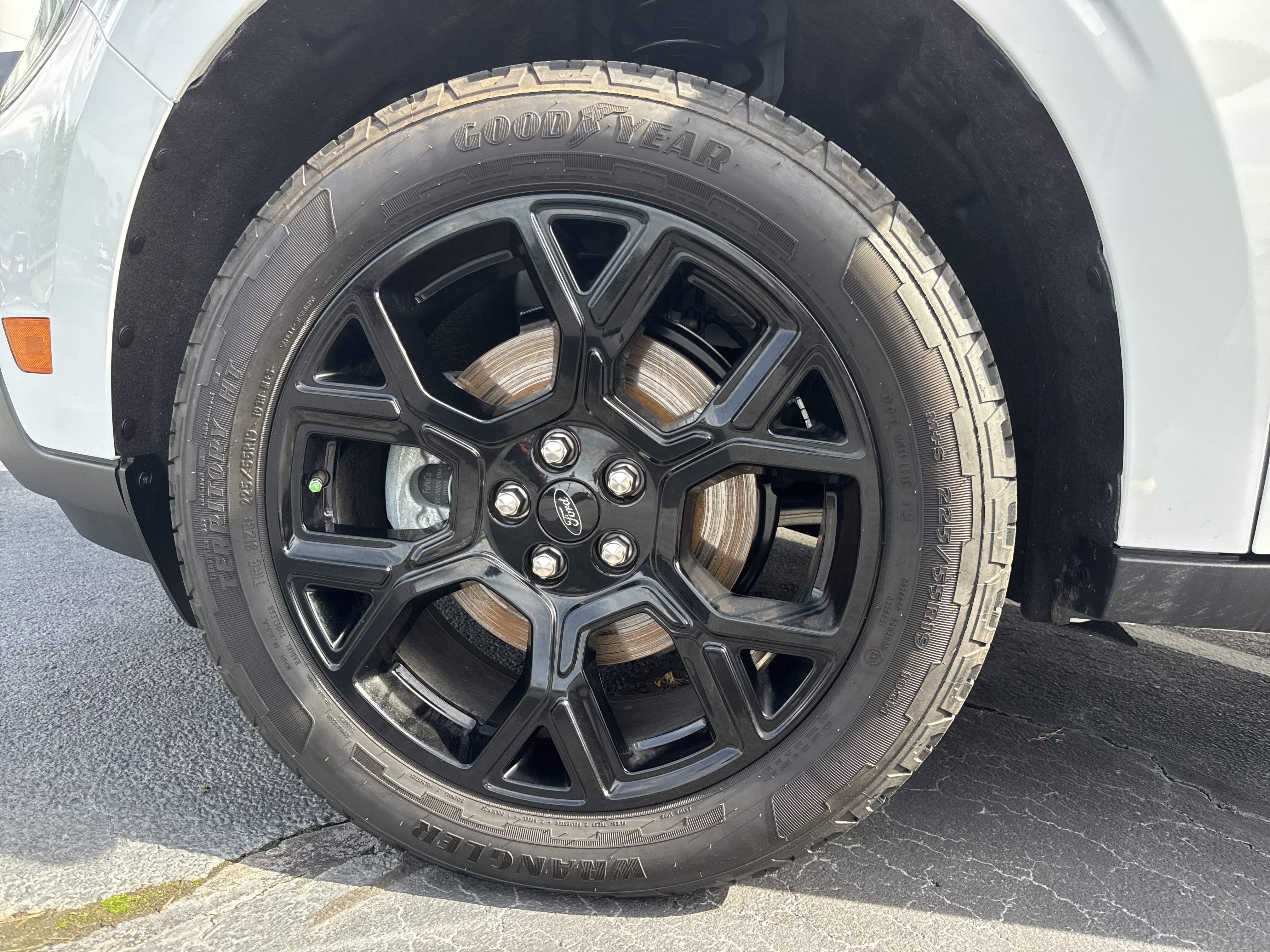 Certified 2026 Ford Maverick Lariat w/ Black Appearance Package AWD/4WD image 13