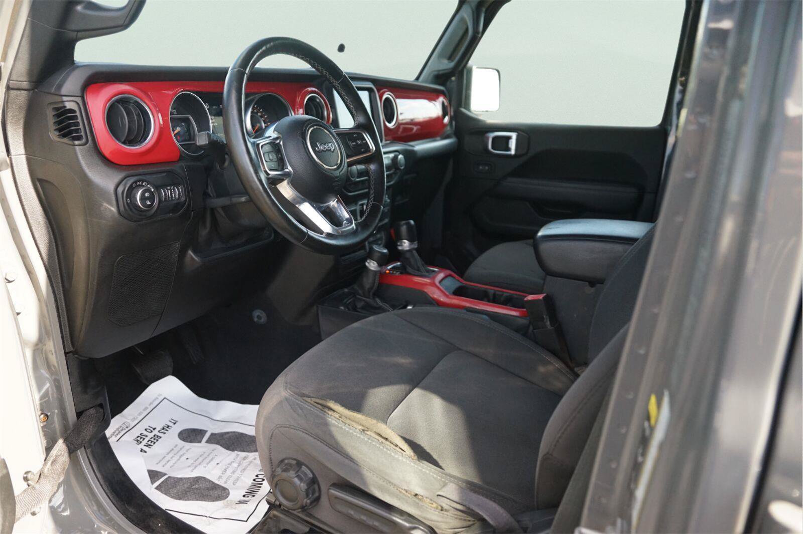 Used 2020 Jeep Gladiator Overland AWD/4WD image 8